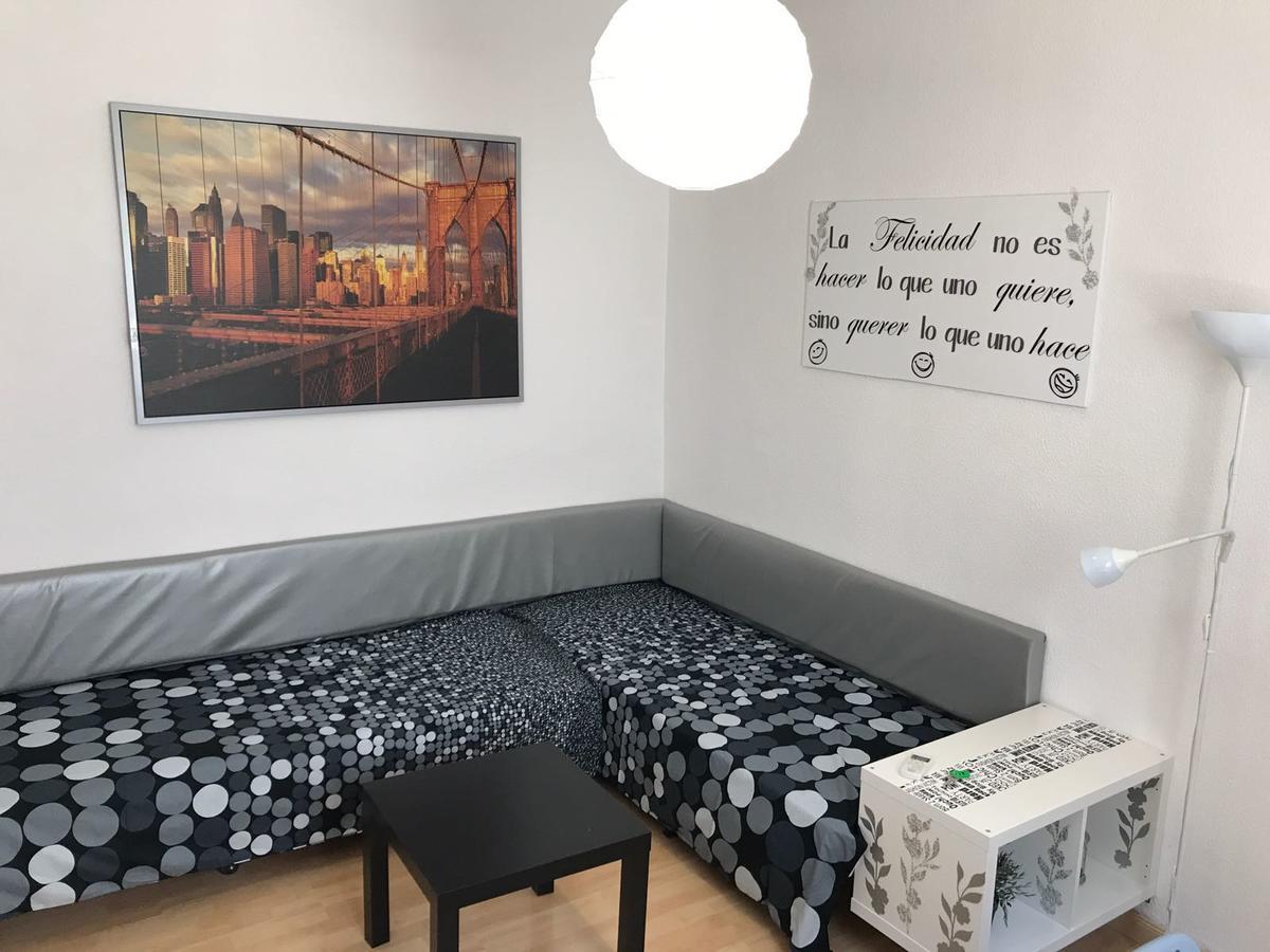 Appartement Latina à Madrid Extérieur photo