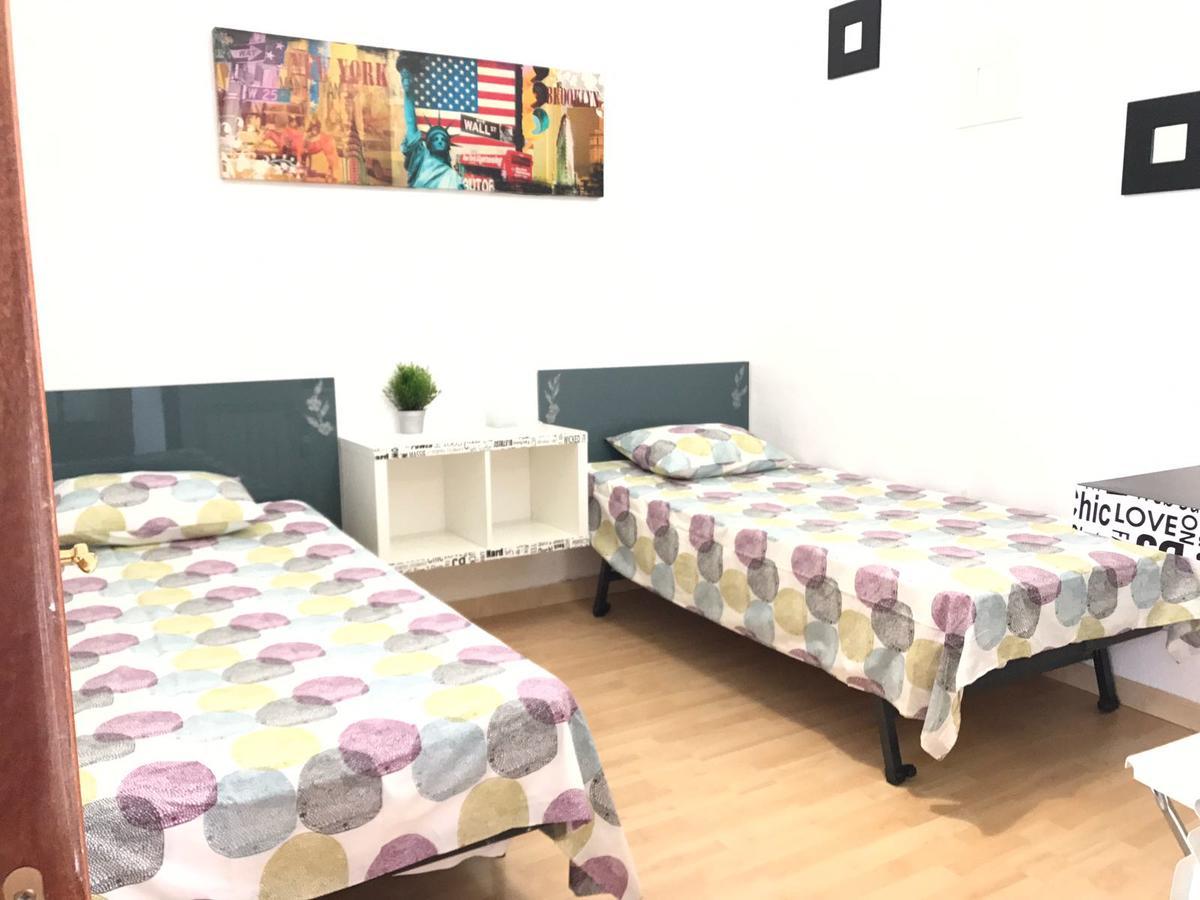 Appartement Latina à Madrid Extérieur photo