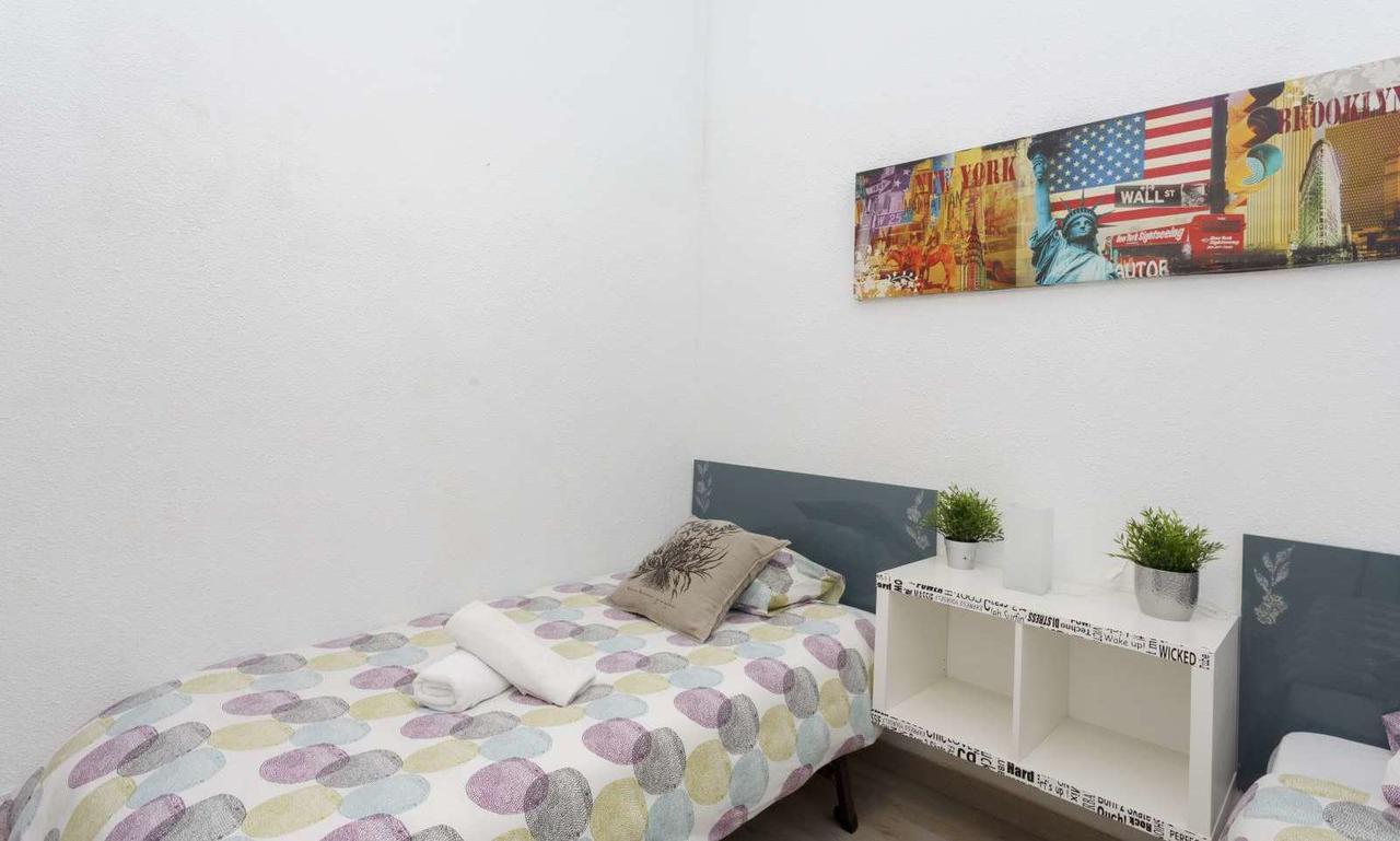 Appartement Latina à Madrid Extérieur photo